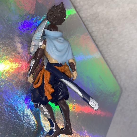 League of Legends The Champion Collection 1st Edition Yasuo 4.5" Action Figure - Picture 5 of 7